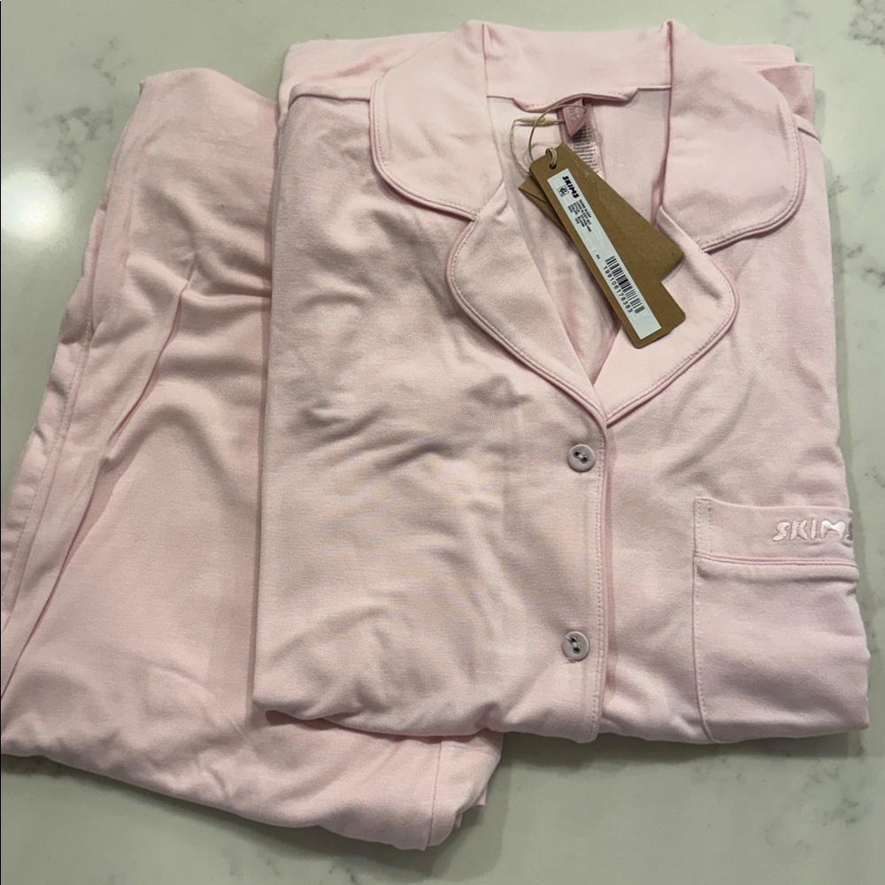 SKIMS Bloom Soft Lounge Button-Up Pajama Set - medium - Picture 5 of 8